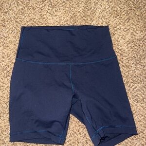 Lululemon Athletica true navy wunder train high rise short 6”